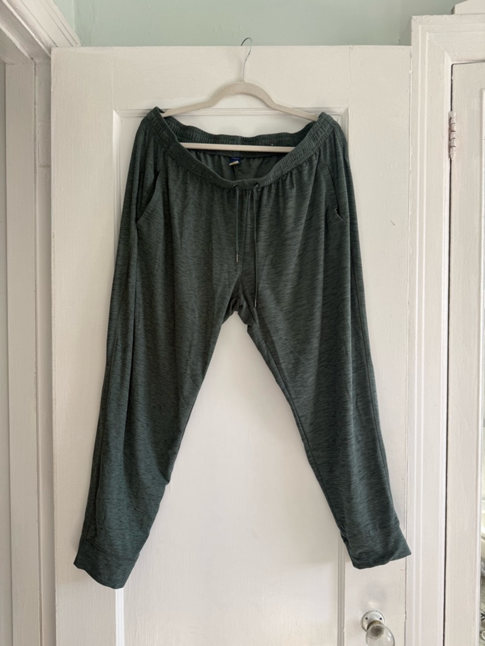 Women’s Old Navy Breathe Jogger Pants - Heather Forest Green